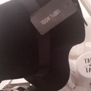 D&Y Black Floppy Hat